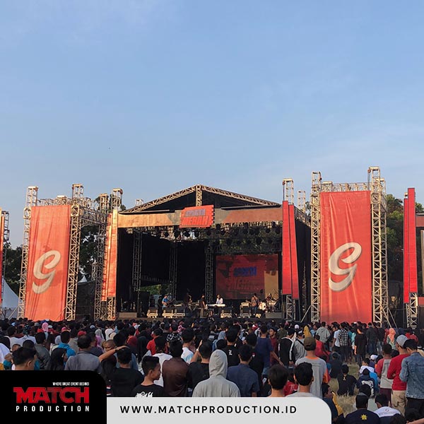 Stage Rigging, Sound System &Amp; Lighting